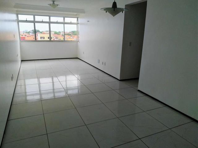 Apartamento com 3 Quartos para Alugar, 86 m² por R$ 900/Mês Rua Andrade Furtado, 2251 - Papicu, Fortaleza - CE