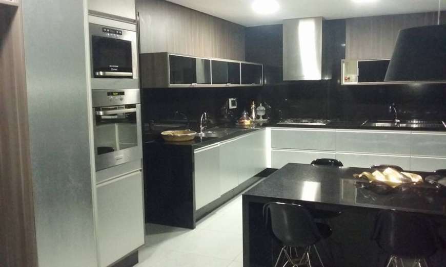 Casa com 4 Quartos para Alugar, 250 m² por R$ 9.000/Mês Avenida Mar Vermelho - Intermares, Cabedelo - PB
