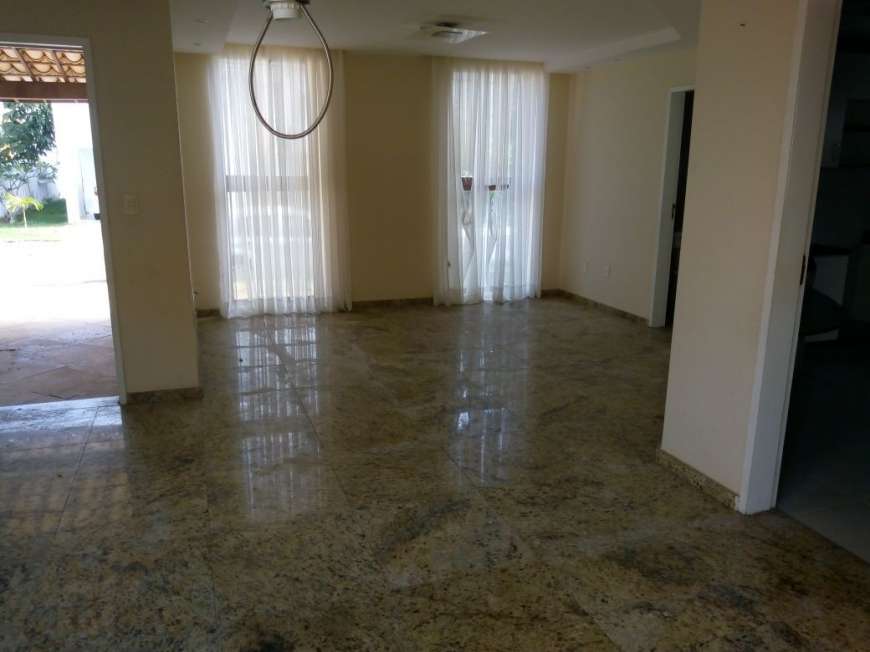 Casa de Condomínio com 4 Quartos para Alugar, 290 m² por R$ 3.800/Mês Avenida Ayrton Senna, 880 - Nova Parnamirim, Parnamirim - RN