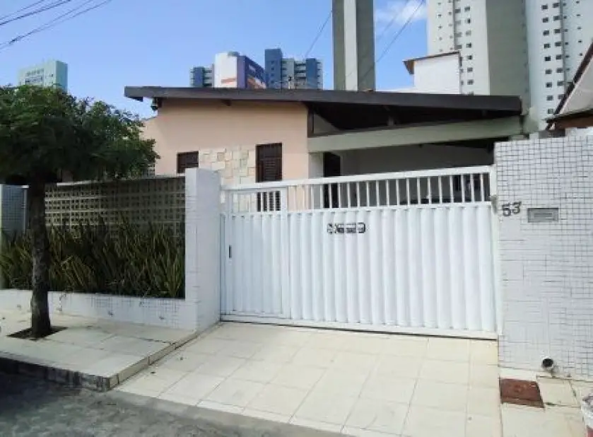 Casa com 3 Quartos à Venda, 170 m² por R$ 500.000 João Agripino, João Pessoa - PB