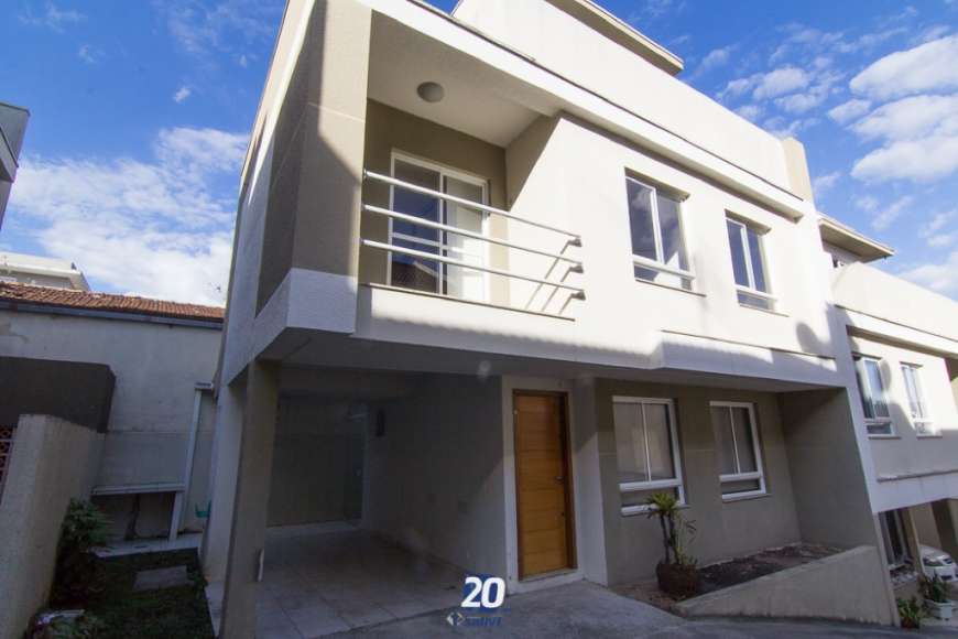 Sobrado com 3 Quartos para Alugar, 103 m² por R$ 1.700/Mês Rua Henrique Mehl, 443 - Uberaba, Curitiba - PR