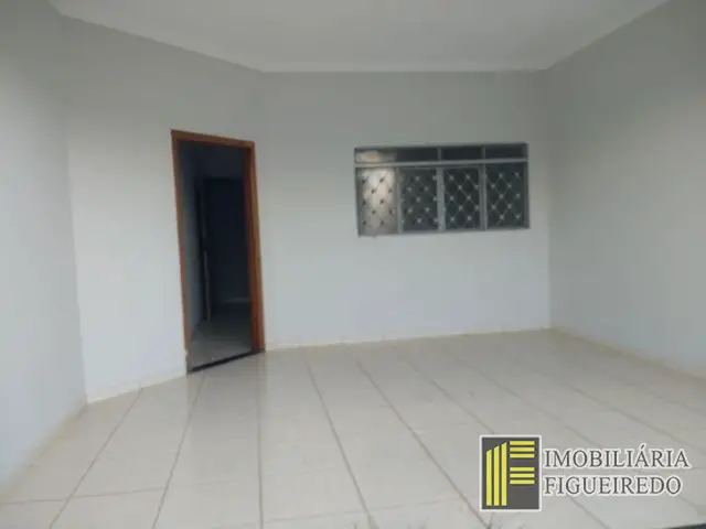 Casa com 3 Quartos para Alugar por R$ 1.000/Mês Residencial Nato Vetorasso, São José do Rio Preto - SP
