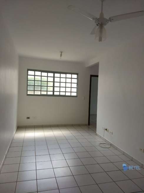 Apartamento com 2 Quartos para Alugar por R$ 600/Mês Rua Arthur Frantz, 1375 - Parque Alvorada, Dourados - MS