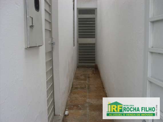 Casa com 3 Quartos para Alugar por R$ 750/Mês Rua São João, 1182 - Centro, Teresina - PI