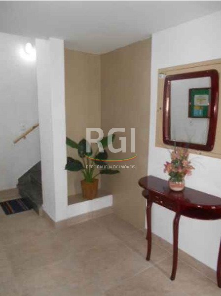 Apartamento com 1 Quarto para Alugar, 39 m² por R$ 900/Mês Rua Pedro Velho, 130 - Partenon, Porto Alegre - RS