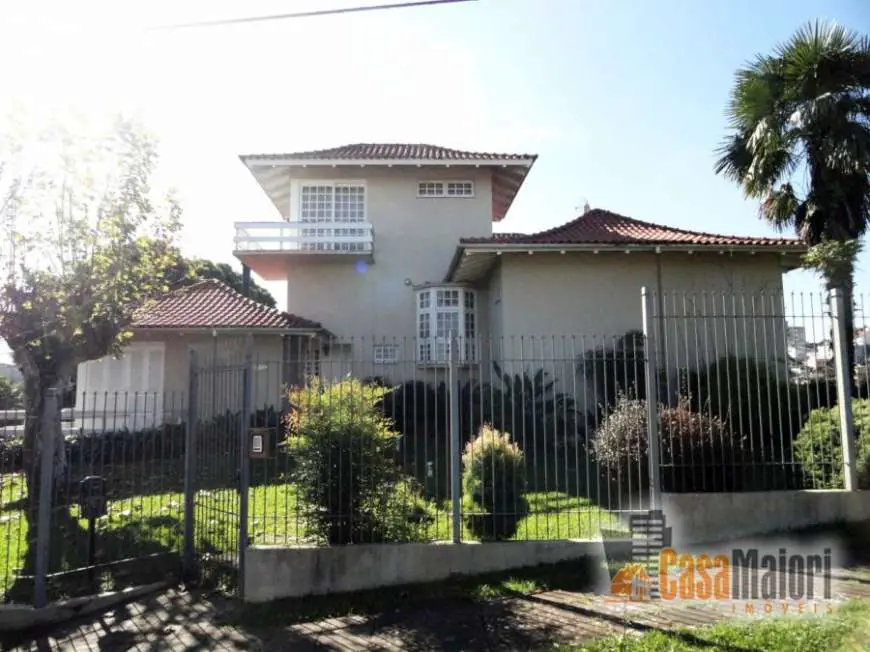 Casa com 5 Quartos à Venda, 600 m² por R$ 1.750.000 Rua Isidoro Toniolo, 375 - Santa Rita, Bento Gonçalves - RS