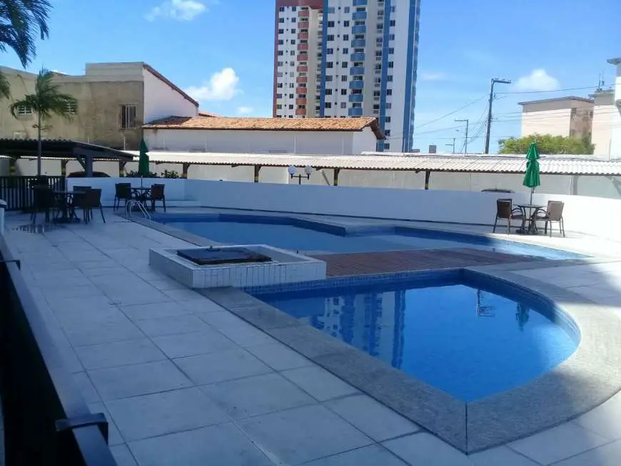 Apartamento com 2 Quartos para Alugar por R$ 1.200/Mês Farolândia, Aracaju - SE