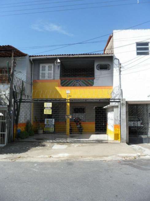 Kitnet com 1 Quarto para Alugar, 14 m² por R$ 300/Mês Rua Capitão Uruguai, 434 - Aerolândia, Fortaleza - CE