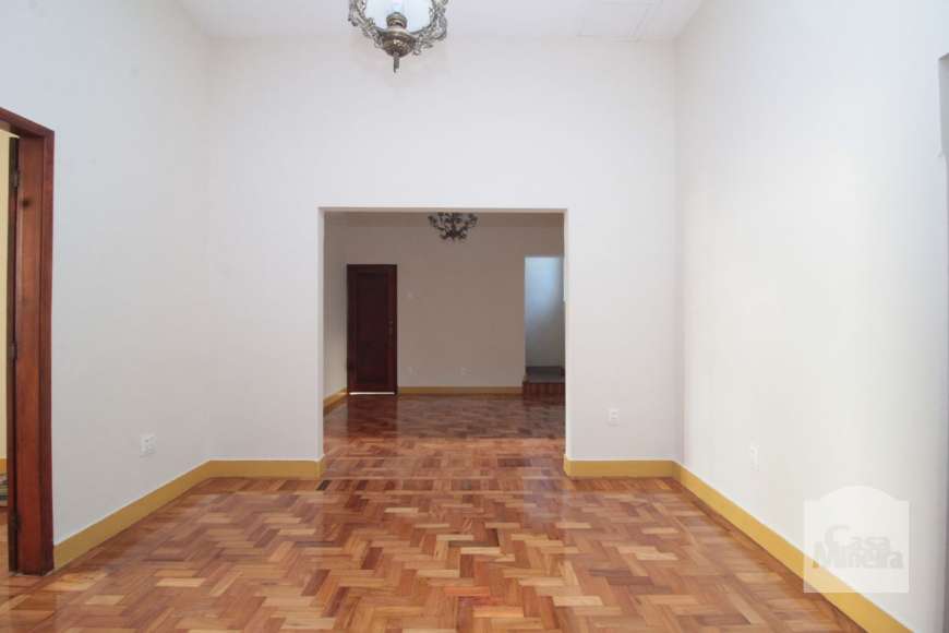 Casa com 3 Quartos para Alugar, 196 m² por R$ 4.900/Mês Rua dos Andes, 25 - Prado, Belo Horizonte - MG