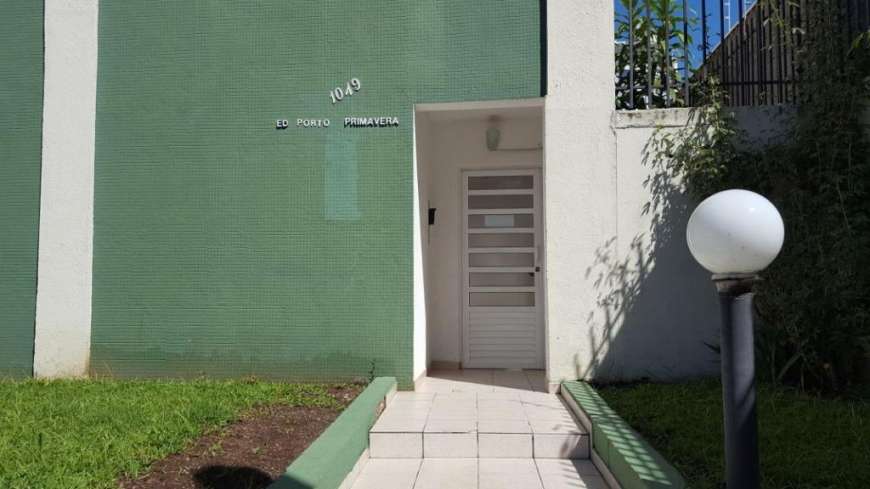 Kitnet com 1 Quarto para Alugar, 26 m² por R$ 650/Mês Mercês, Curitiba - PR