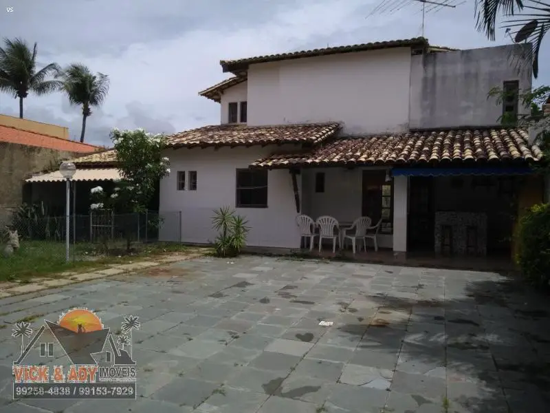 Casa com 3 Quartos para Alugar por R$ 2.760/Mês Avenida Praia de Guarapari - Vilas do Atlantico, Lauro de Freitas - BA