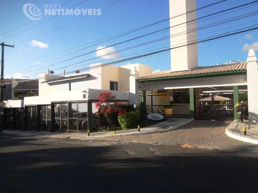 Casa de Condomínio com 2 Quartos para Alugar, 99 m² por R$ 1.200/Mês Rua Engenheiro Erociano da Cruz Neves, 284 - Piatã, Salvador - BA