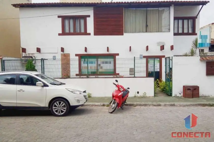 Casa com 3 Quartos à Venda, 126 m² por R$ 400.000 Rua João Martins, 46 - Itapuã, Vila Velha - ES