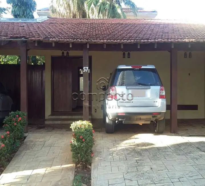Casa com 5 Quartos para Alugar, 460 m² por R$ 5.000/Mês Jardim Europa, São José do Rio Preto - SP