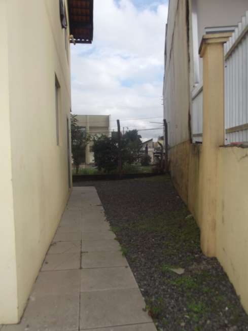 Apartamento com 1 Quarto para Alugar, 35 m² por R$ 650/Mês Rua Videira, 36 - Iririú, Joinville - SC