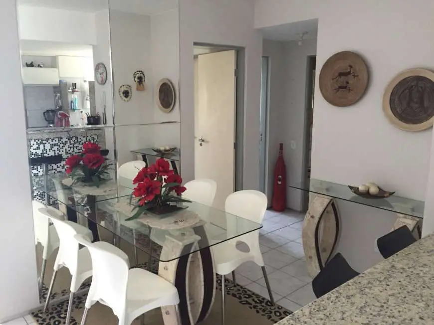 Apartamento com 3 Quartos à Venda, 70 m² por R$ 200.000 Rua José Pereira Barros - Messejana, Fortaleza - CE