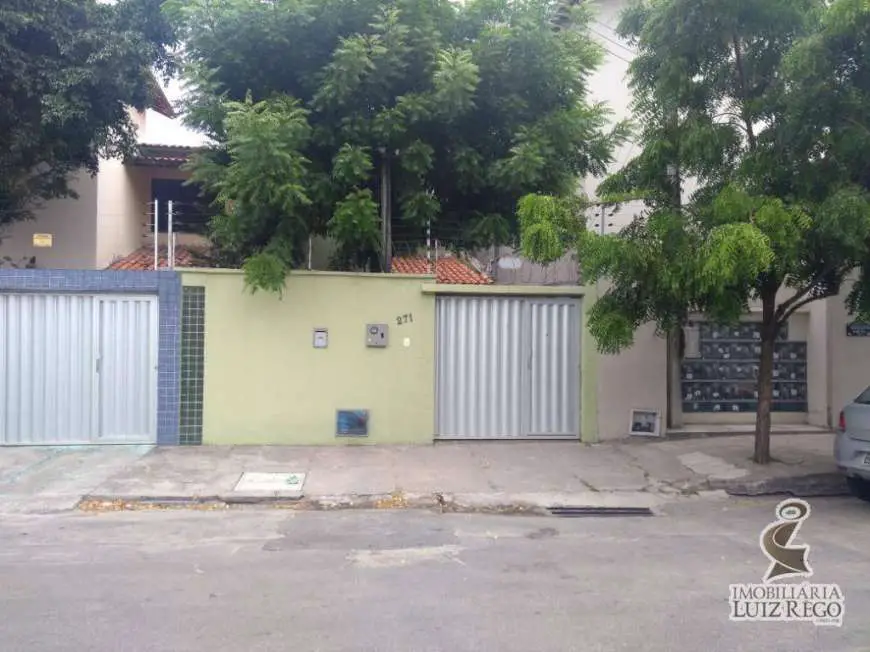 Casa com 3 Quartos para Alugar, 150 m² por R$ 1.700/Mês Rua Livreiro Luiz Maia, 271 - Engenheiro Luciano Cavalcante, Fortaleza - CE