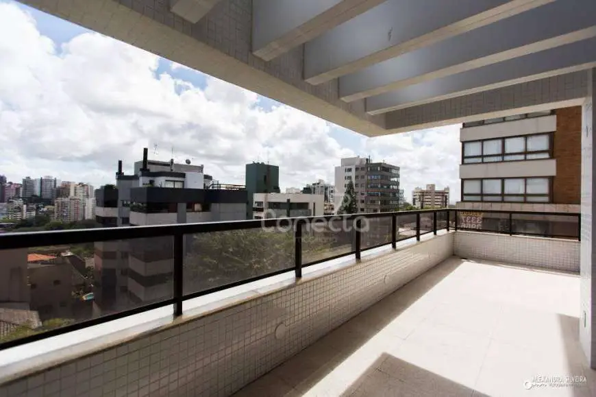 Apartamento com 4 Quartos para Alugar, 331 m² por R$ 16.000/Mês Avenida Lageado - Petrópolis, Porto Alegre - RS