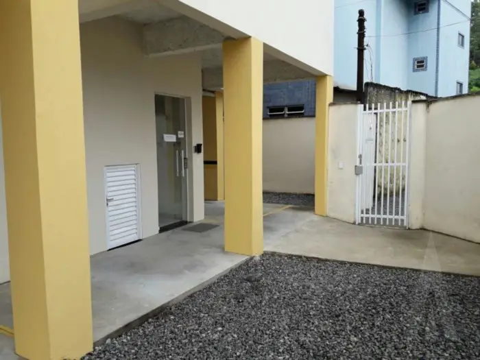 Apartamento com 1 Quarto à Venda, 30 m² por R$ 99.000 Rua Albano Schmidt, 4032 - Boa Vista, Joinville - SC