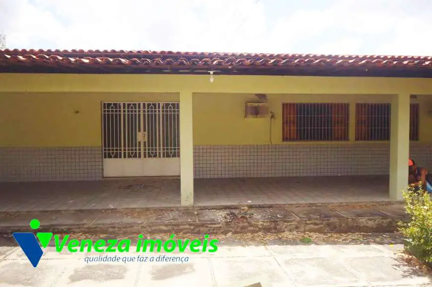 Casa com 4 Quartos para Alugar, 441 m² por R$ 3.000/Mês Avenida Zequinha Freire, 1080 - Uruguai, Teresina - PI