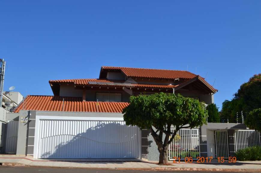 Sobrado com 2 Quartos à Venda, 714 m² por R$ 3.199.998 Rua Afonso Lino Barbosa - Chácara Cachoeira, Campo Grande - MS