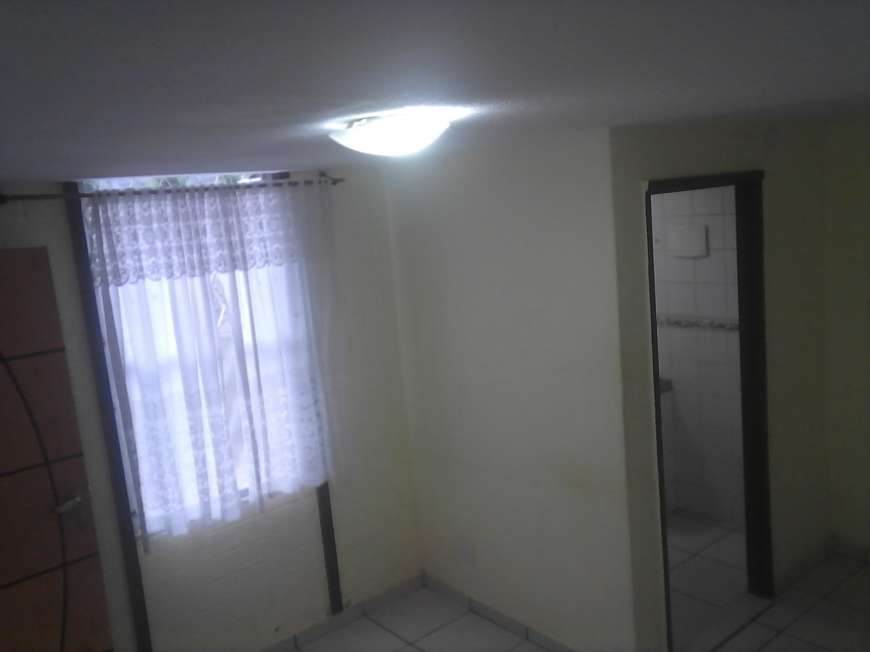 Apartamento com 1 Quarto para Alugar, 55 m² por R$ 800/Mês Rua Frei Inocêncio, 233 -  Praia da Bandeira, Rio de Janeiro - RJ