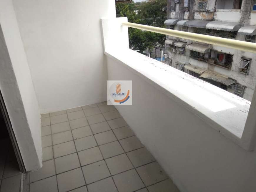 Apartamento com 3 Quartos à Venda, 80 m² por R$ 160.000 Rua Urbano Sabino - Areias, Recife - PE