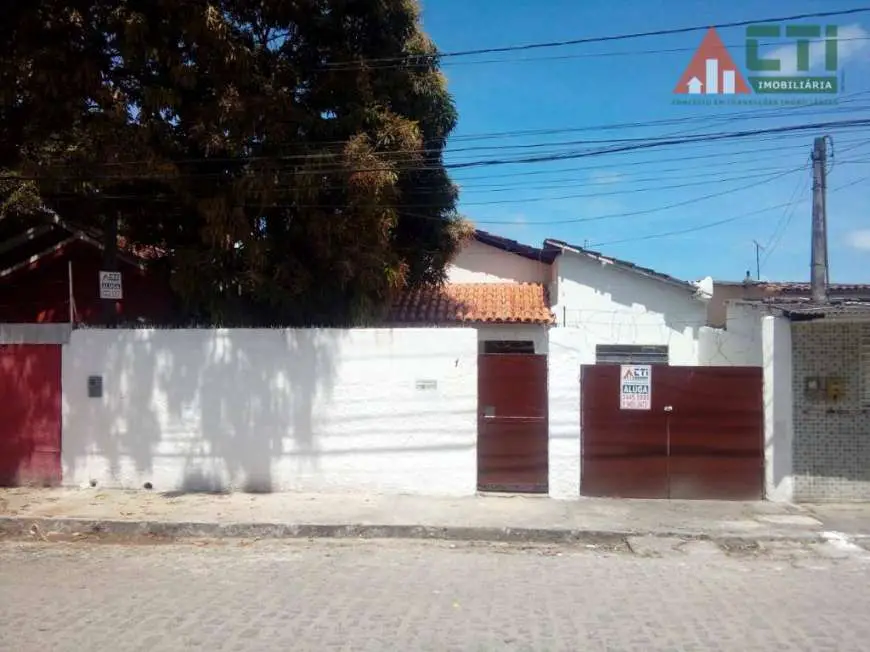 Casa com 3 Quartos para Alugar, 140 m² por R$ 900/Mês Rua Padre Euclides Jardim, 160 - Afogados, Recife - PE