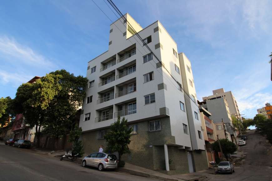 Kitnet com 1 Quarto para Alugar, 56 m² por R$ 650/Mês Rua Rio de Janeiro - Vila Santo Antônio, Divinópolis - MG