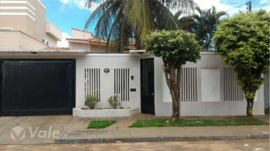 Casa com 3 Quartos à Venda, 300 m² por R$ 420.000 106 Norte Alameda 4, 14 - Plano Diretor Norte, Palmas - TO
