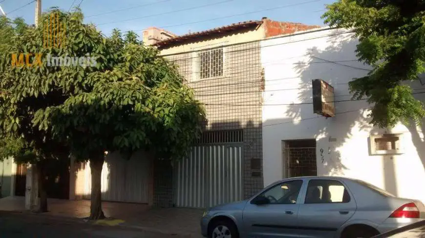 Casa com 3 Quartos para Alugar, 230 m² por R$ 1.800/Mês Rua Vinte e Cinco de Março - Centro, Fortaleza - CE