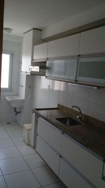 Apartamento com 2 Quartos para Alugar, 67 m² por R$ 1.632/Mês Avenida Luis Tarquinio Pontes, 710 -  Parque Jockey Clube, Lauro de Freitas - BA