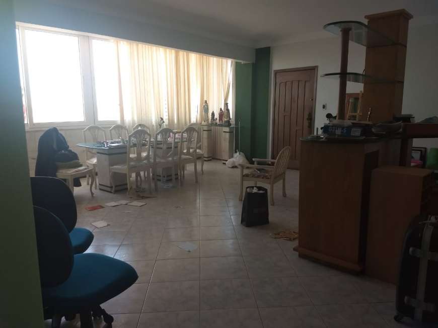 Apartamento com 3 Quartos para Alugar, 140 m² por R$ 2.000/Mês São José, Aracaju - SE