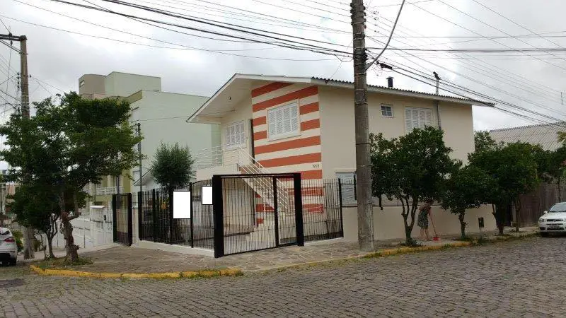 Casa com 3 Quartos à Venda, 210 m² por R$ 583.000 Universitário, Caxias do Sul - RS