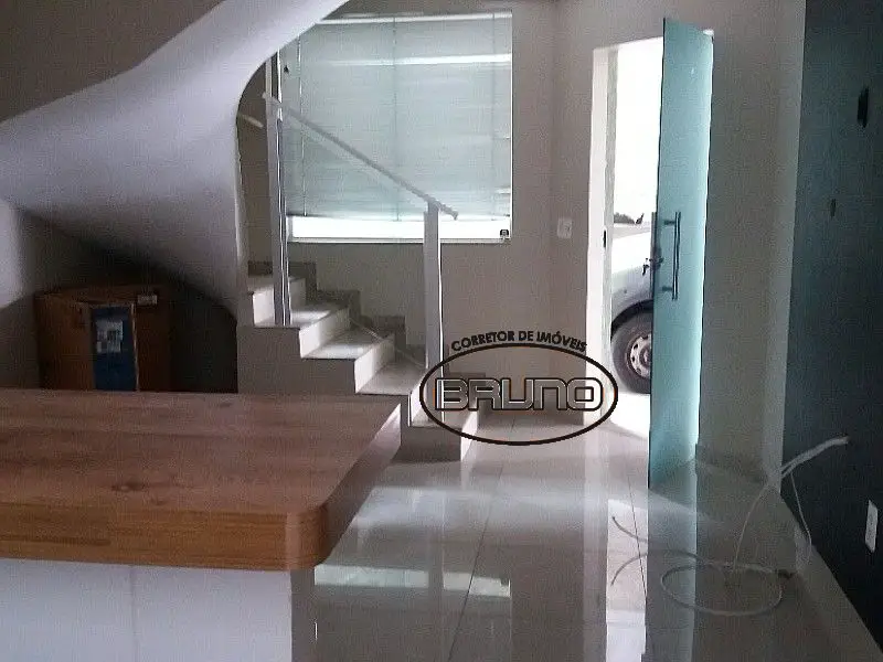 Casa com 3 Quartos à Venda, 85 m² por R$ 480.000 Rua João Batista Vieira - Camargos, Belo Horizonte - MG