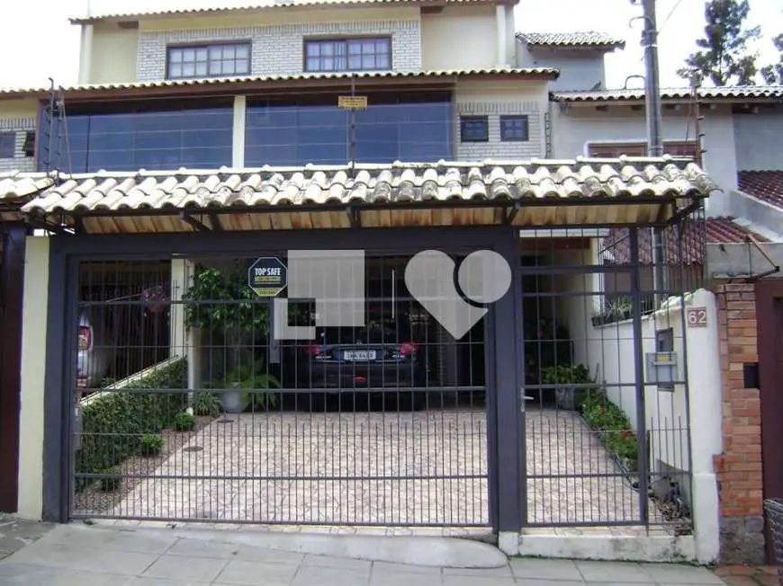 Casa com 3 Quartos para Alugar, 197 m² por R$ 3.000/Mês Rua Doutor Egydio Michaelsen, 62 - Cavalhada, Porto Alegre - RS
