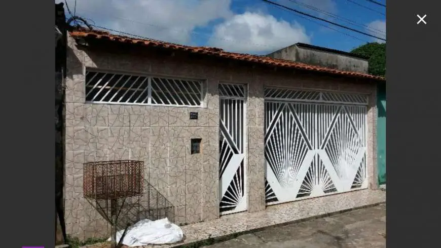 Casa com 3 Quartos à Venda, 120 m² por R$ 130.000 Quadra Vinte e Seis - Mangueirão, Belém - PA