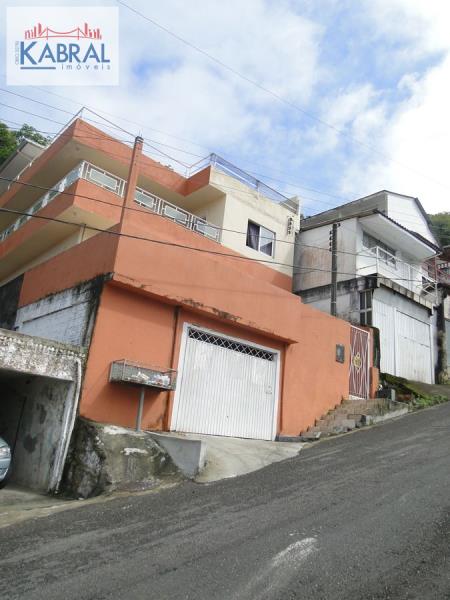 Apartamento com 2 Quartos para Alugar por R$ 840/Mês Rua São Judas Tadeu - José Mendes, Florianópolis - SC