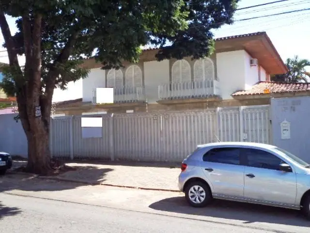 Sobrado com 4 Quartos para Alugar, 670 m² por R$ 22.000/Mês Rua 1129, 24 - Setor Marista, Goiânia - GO
