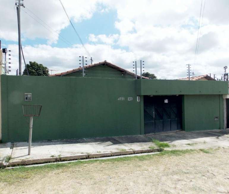 Casa com 3 Quartos à Venda, 160 m² por R$ 450.000 Rua Farmacêutico João Carvalho, 4751 - Santa Isabel, Teresina - PI