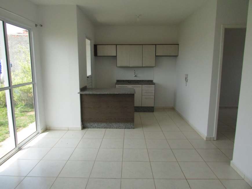 Casa com 2 Quartos para Alugar, 47 m² por R$ 600/Mês Rua Antônio Saad, 2500 - Boa Vista, Ponta Grossa - PR
