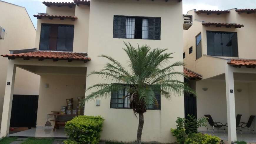 Casa de Condomínio com 3 Quartos à Venda, 242 m² por R$ 420.000 Avenida Marechal Deodoro, 3726 - Goiabeiras, Cuiabá - MT