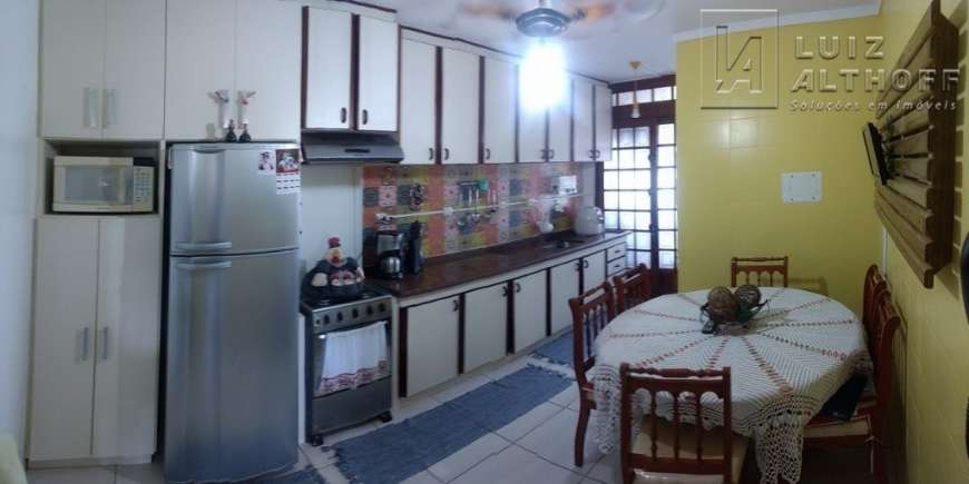 Apartamento com 2 Quartos à Venda, 63 m² por R$ 169.000 Rua João Grumiche, 2425 - Roçado, São José - SC