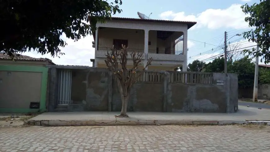 Casa com 3 Quartos para Alugar por R$ 800/Mês Abolicao III, Mossoró - RN