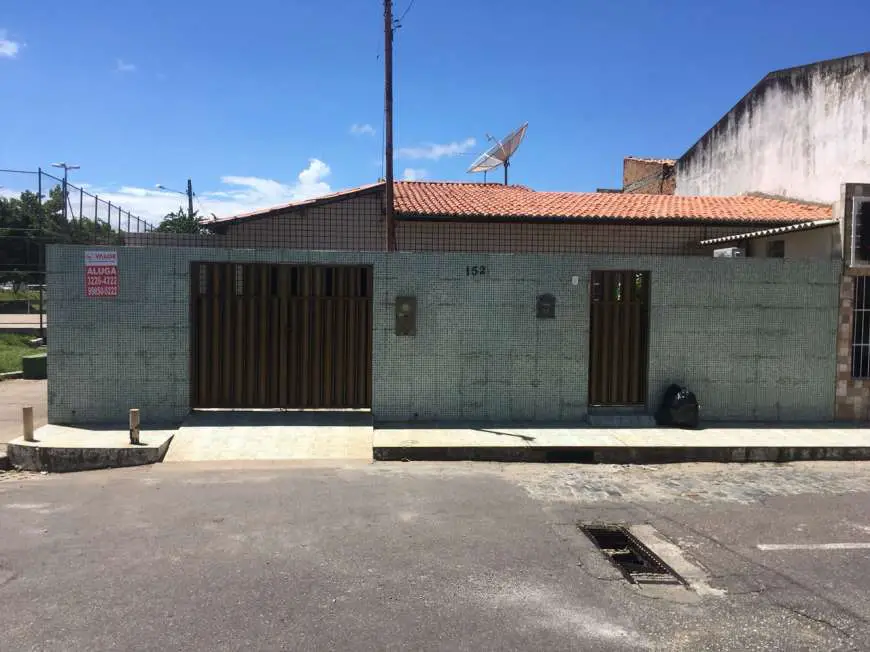 Casa com 2 Quartos à Venda por R$ 330.000 Ponto Novo, Aracaju - SE