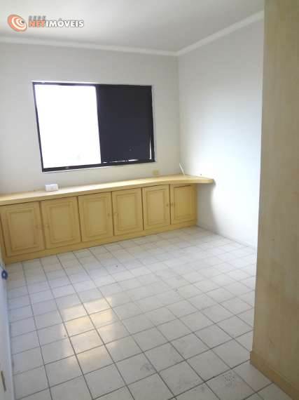 Apartamento com 3 Quartos para Alugar, 93 m² por R$ 1.200/Mês Rua Sócrates Guanaes Gomes, 214 - Candeal, Salvador - BA