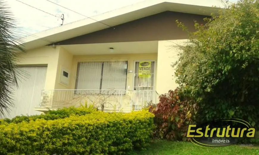 Casa com 4 Quartos à Venda, 170 m² por R$ 530.000 Duque de Caxias, Santa Maria - RS
