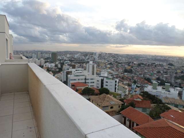 Apartamento com 2 Quartos à Venda, 91 m² por R$ 350.000 Fernão Dias, Belo Horizonte - MG
