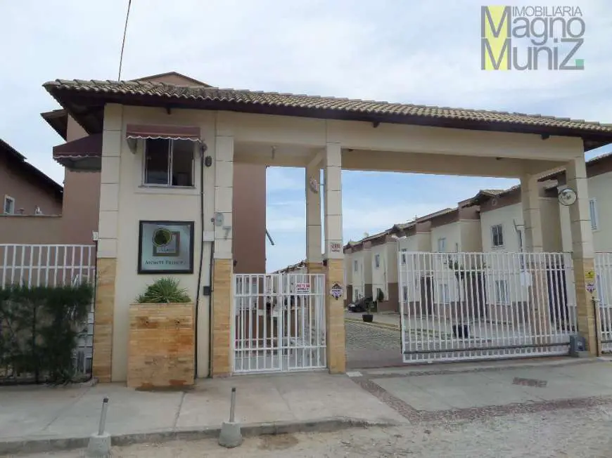 Casa de Condomínio com 2 Quartos para Alugar, 58 m² por R$ 750/Mês Passaré, Fortaleza - CE