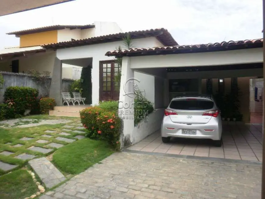 Casa com 3 Quartos à Venda, 324 m² por R$ 600.000 Inácio Barbosa, Aracaju - SE
